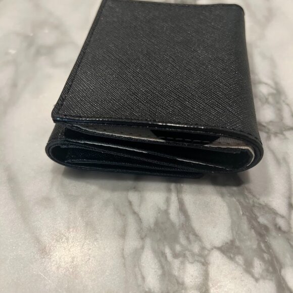 KATE SPADE New York Cobble Hill Tavy Wallet-Black Bi fold Snap Closure - Picture 4 of 13